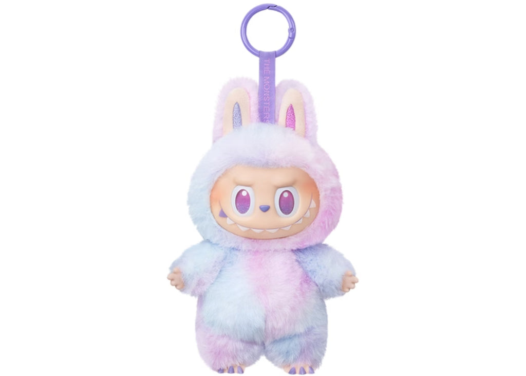 La Peluche en Vinyle Labubu Luck est une édition exclusive issue de la collection Big Into Energy, conçue en collaboration avec POP MART. Ce modèle incarne le thème de la chance à travers un design expressif et lumineux, idéal pour les amateurs de figurines vinyle artistiques et originales.