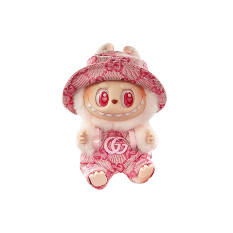 Labubu Gucci Inspired Outfit Pink – figurine vinyle édition limitée au design chic rose. Pièce exclusive Labubufigurines.com avec livraison gratuite en France.